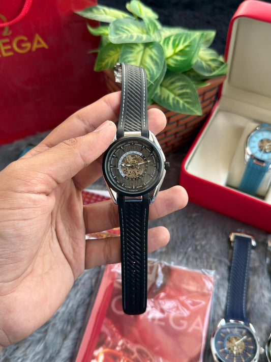 Omega Aqua Terra World Travel Automatic